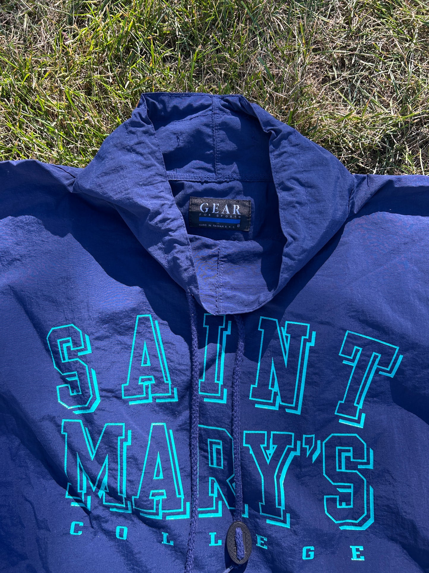Vintage Saint Mary's College Medium Navy Blue/ Green Windbreaker Medium