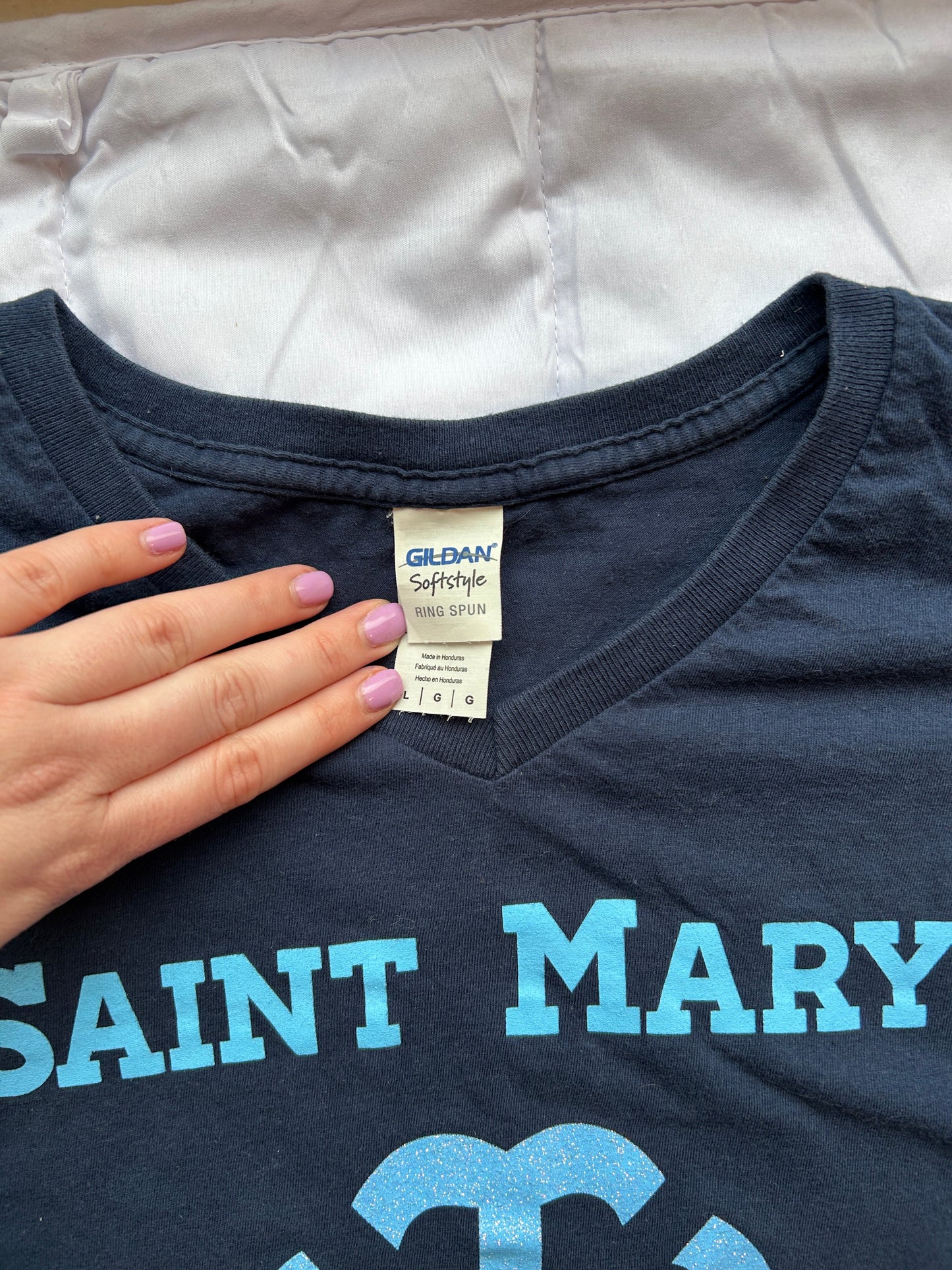 Saint Mary's College Dance Team V-Neck T-Shirt Large